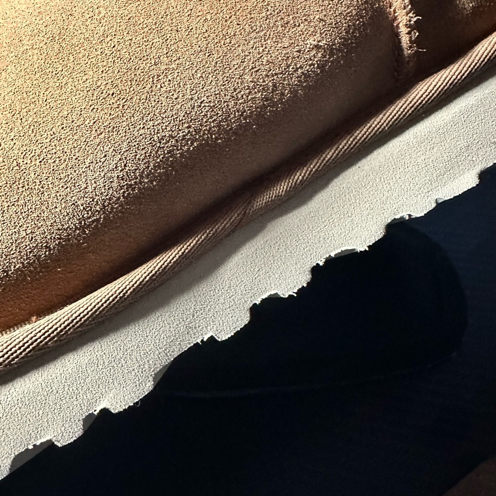 UGG®
Scuff Slipper - Picture 8 of 8